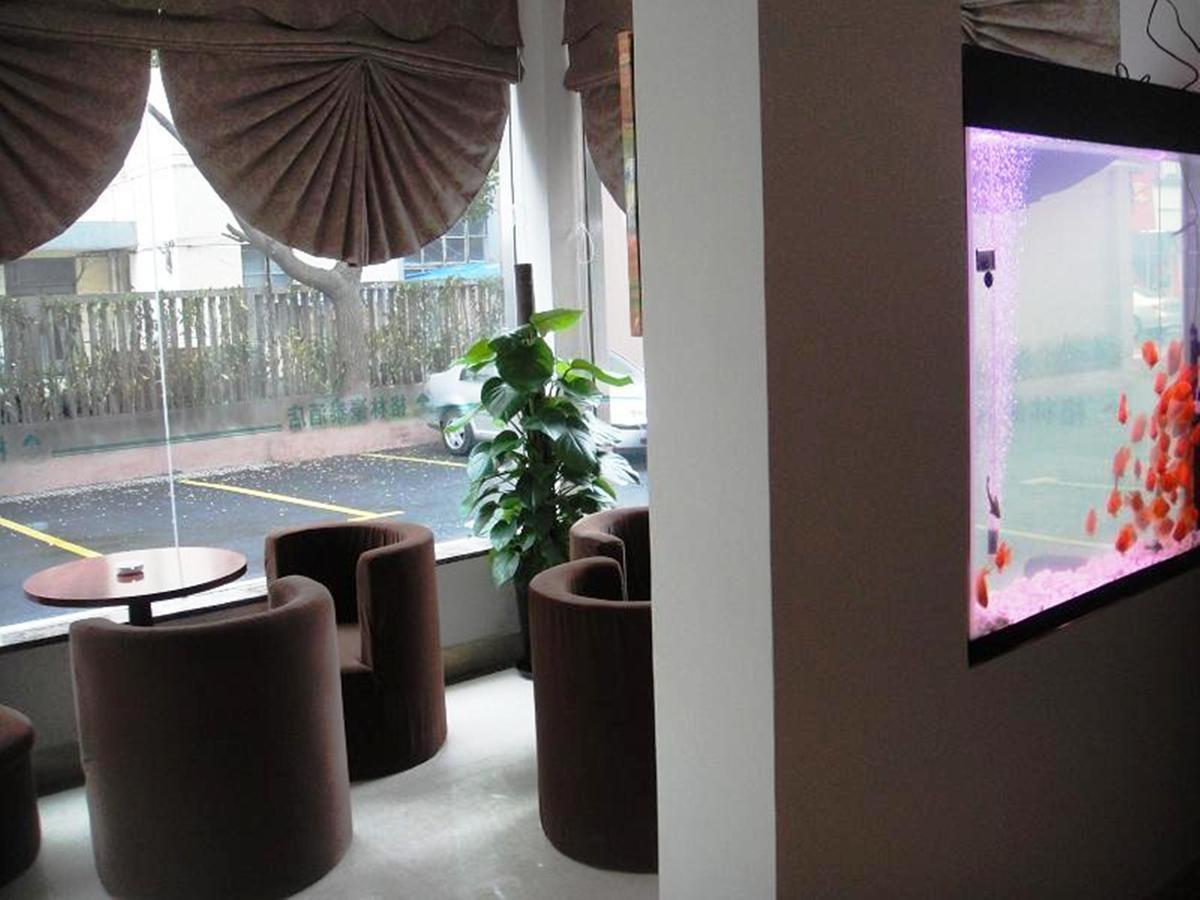 Greentree Inn Shanghai Expo Site South Yanggao Road Subway Station Express Hotel Exteriör bild