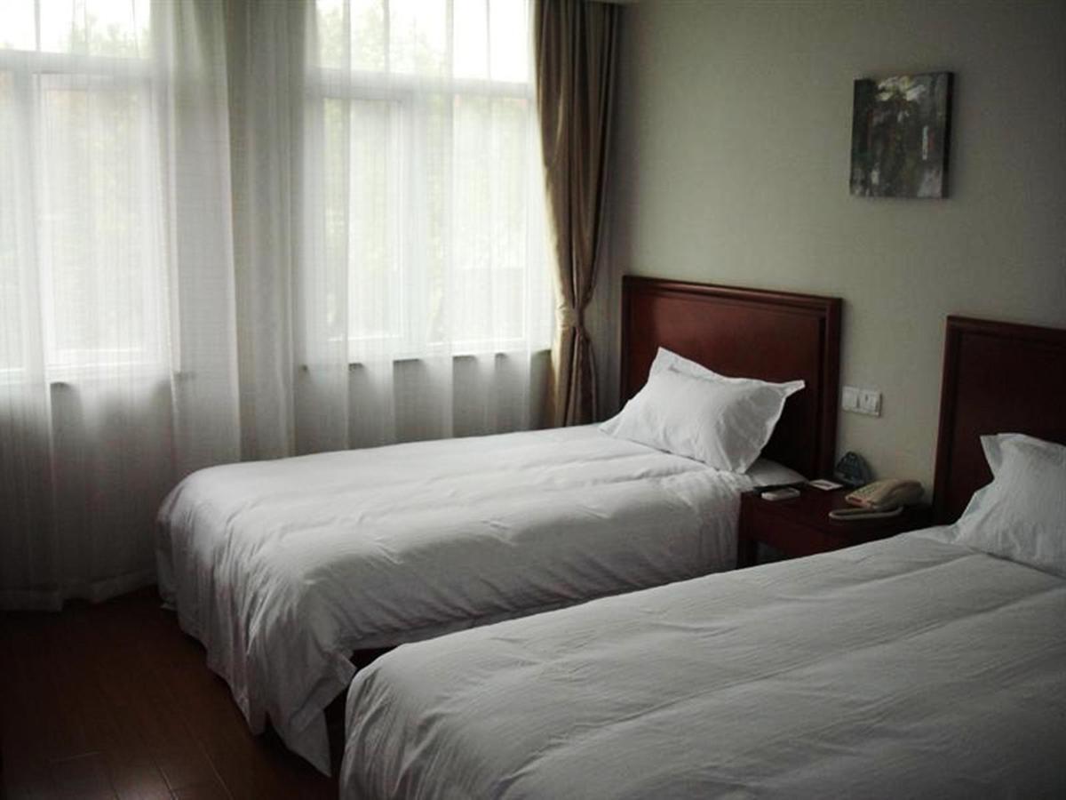 Greentree Inn Shanghai Expo Site South Yanggao Road Subway Station Express Hotel Exteriör bild
