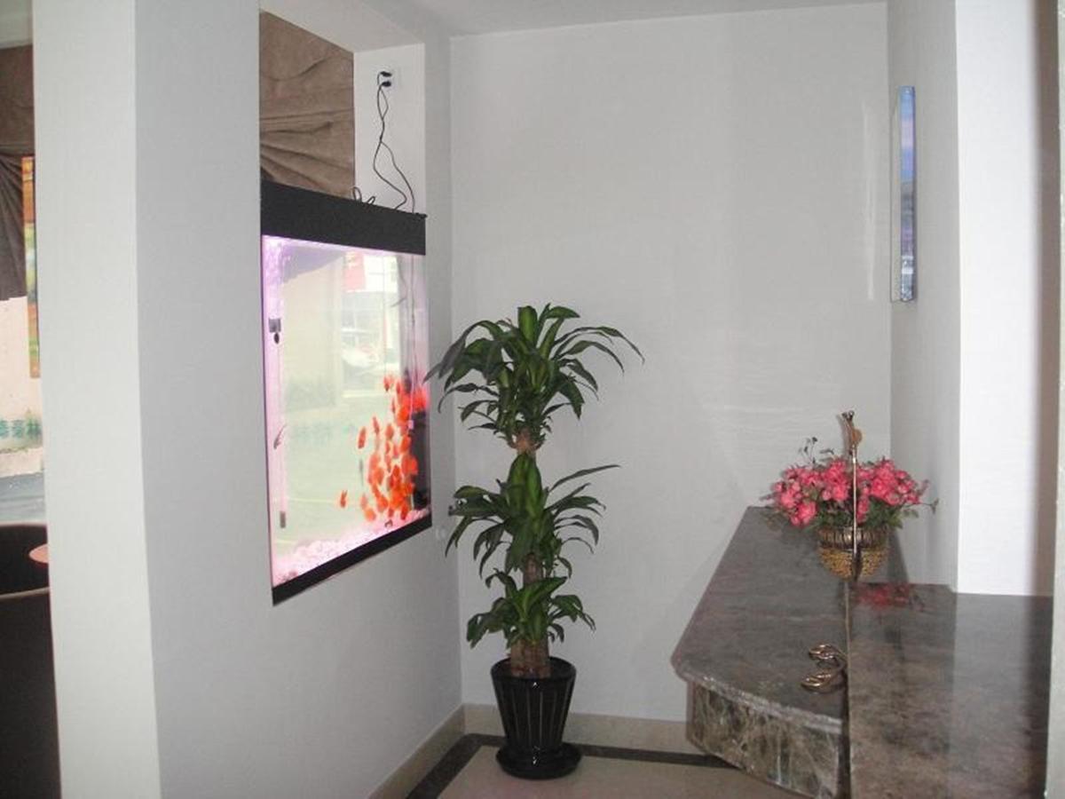 Greentree Inn Shanghai Expo Site South Yanggao Road Subway Station Express Hotel Exteriör bild